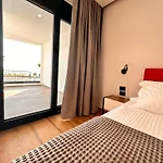 Lookout 3 * Sarandë