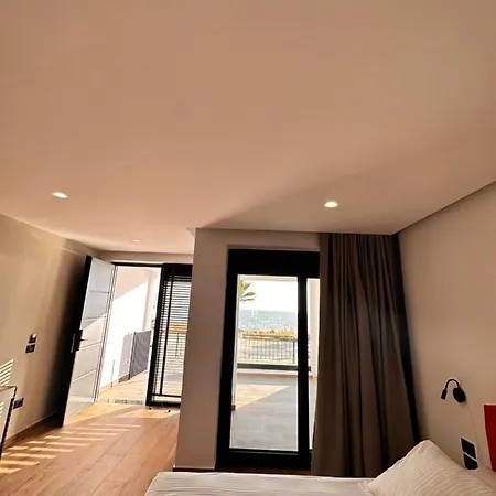 Lookout 3 Apartment Sarande