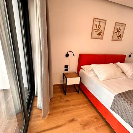 Apartment Lookout 3 *